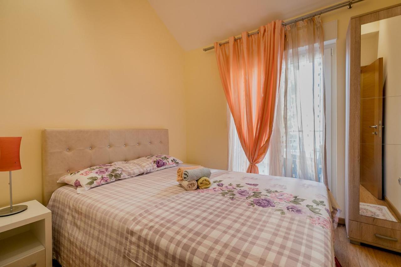 Apartments Rivijera Herceg Novi Buitenkant foto