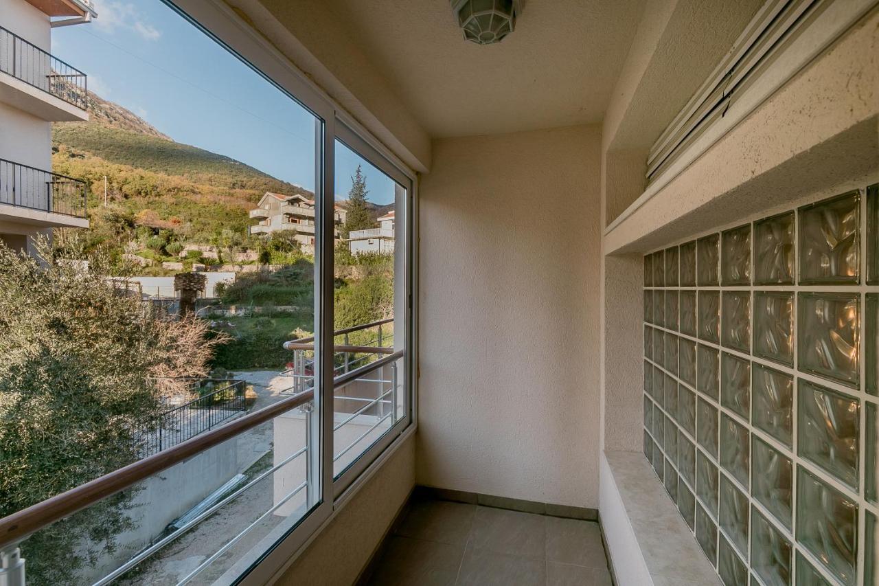Apartments Rivijera Herceg Novi Buitenkant foto