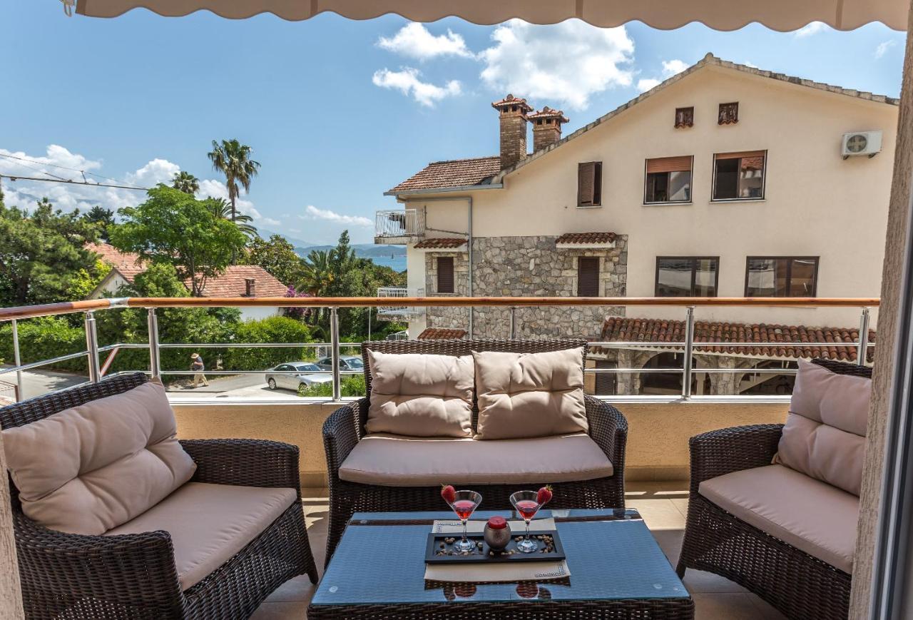 Apartments Rivijera Herceg Novi Buitenkant foto