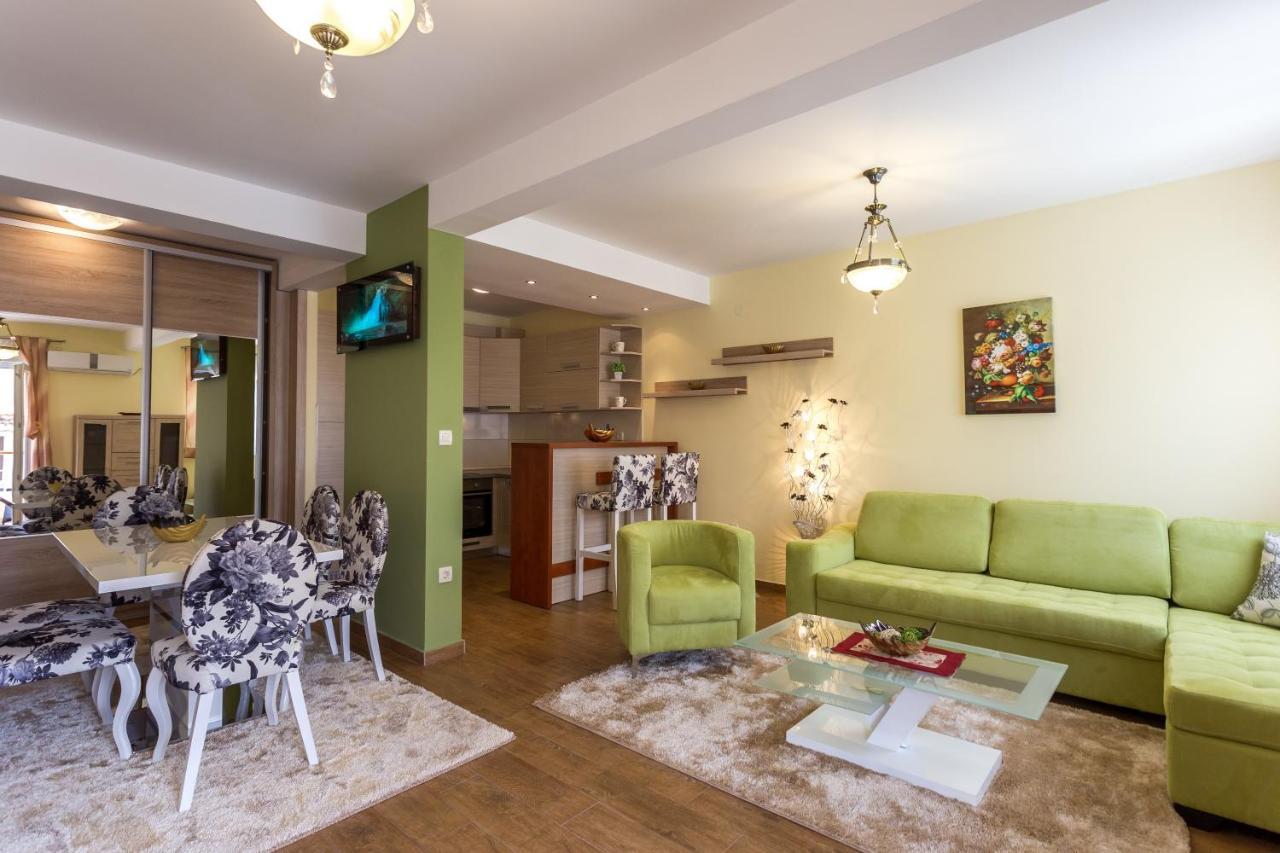 Apartments Rivijera Herceg Novi Buitenkant foto