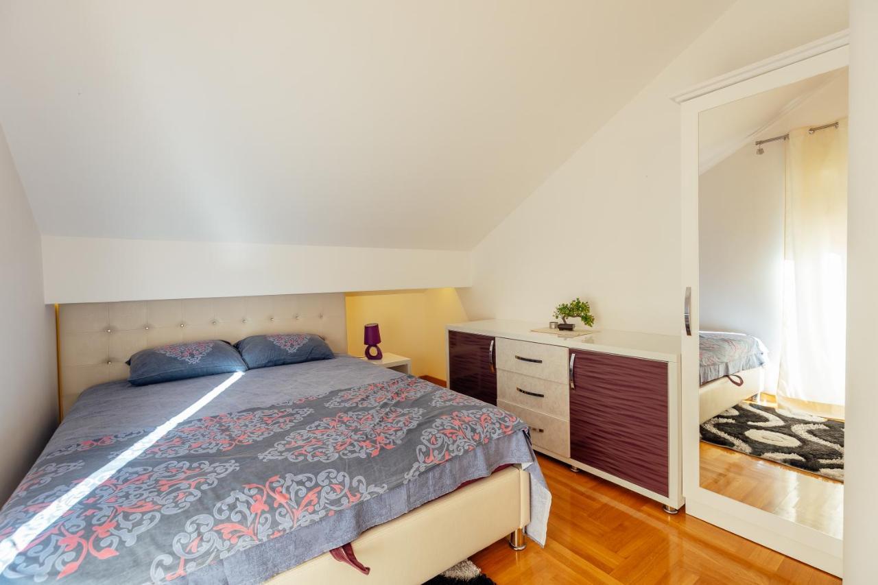 Apartments Rivijera Herceg Novi Buitenkant foto
