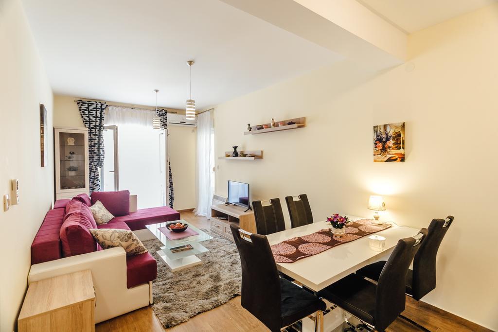 Apartments Rivijera Herceg Novi Buitenkant foto