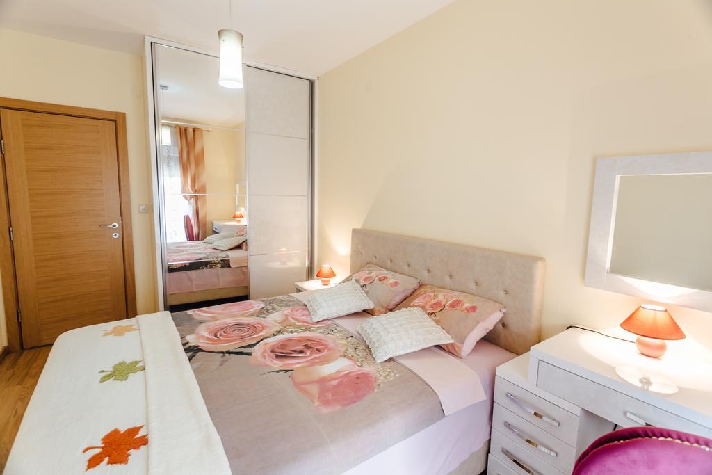 Apartments Rivijera Herceg Novi Buitenkant foto