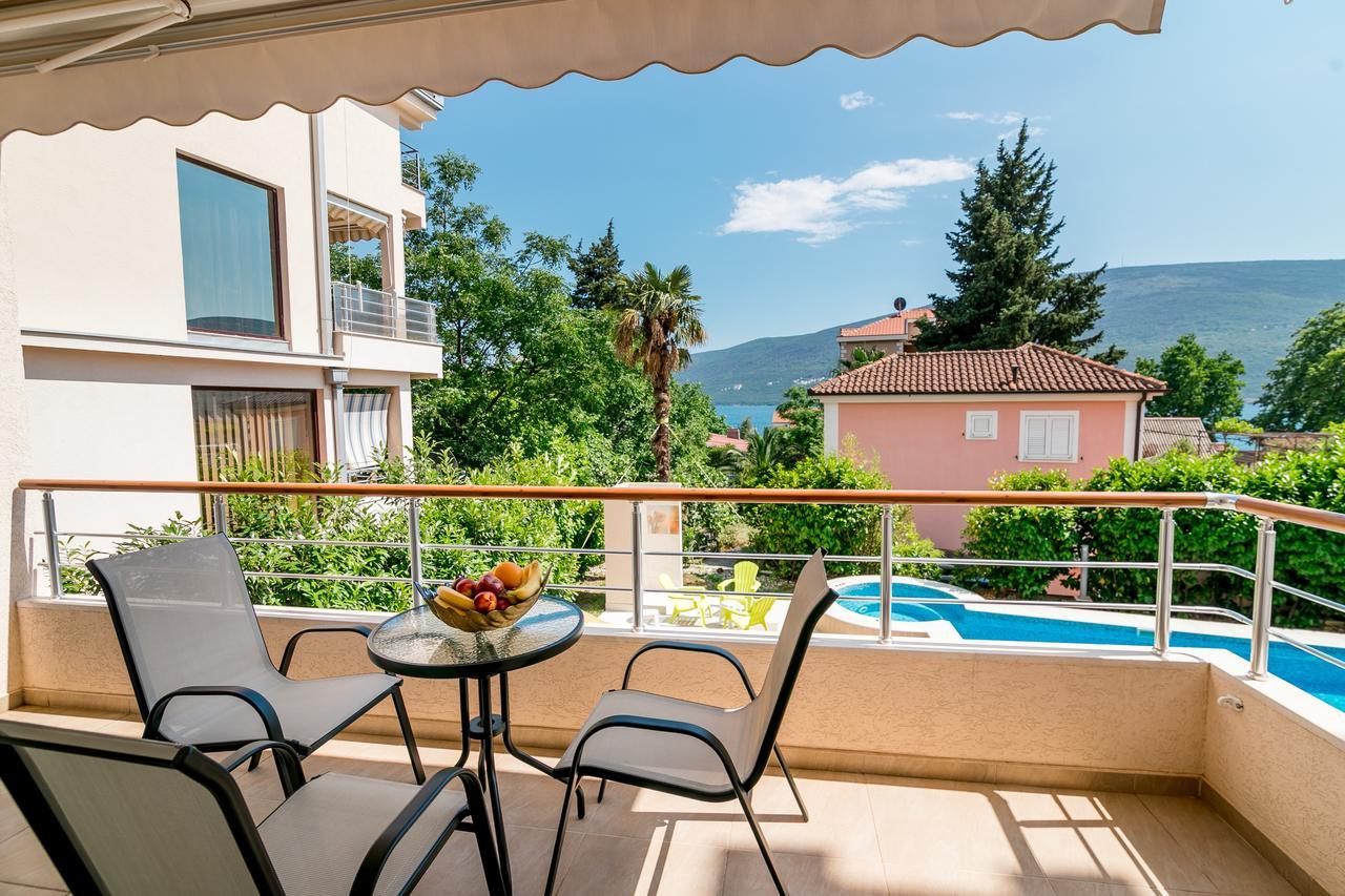 Apartments Rivijera Herceg Novi Buitenkant foto