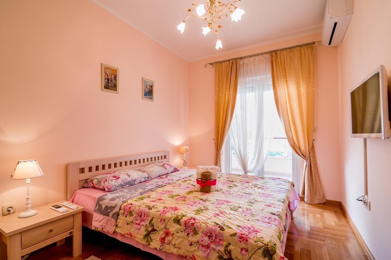 Apartments Rivijera Herceg Novi Buitenkant foto