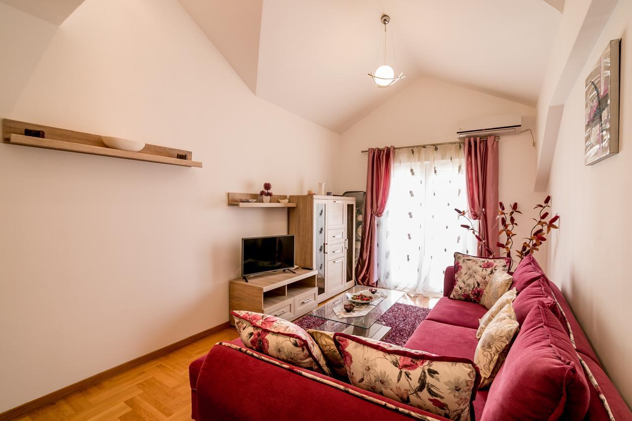 Apartments Rivijera Herceg Novi Buitenkant foto