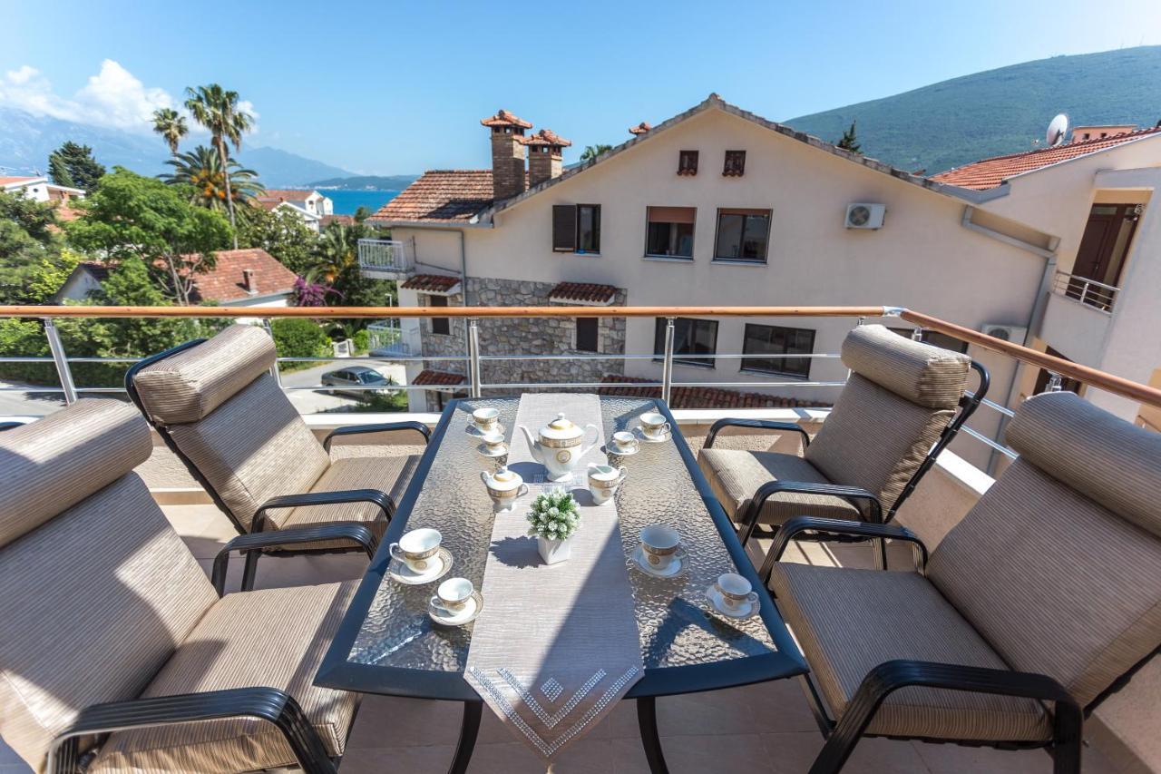 Apartments Rivijera Herceg Novi Buitenkant foto